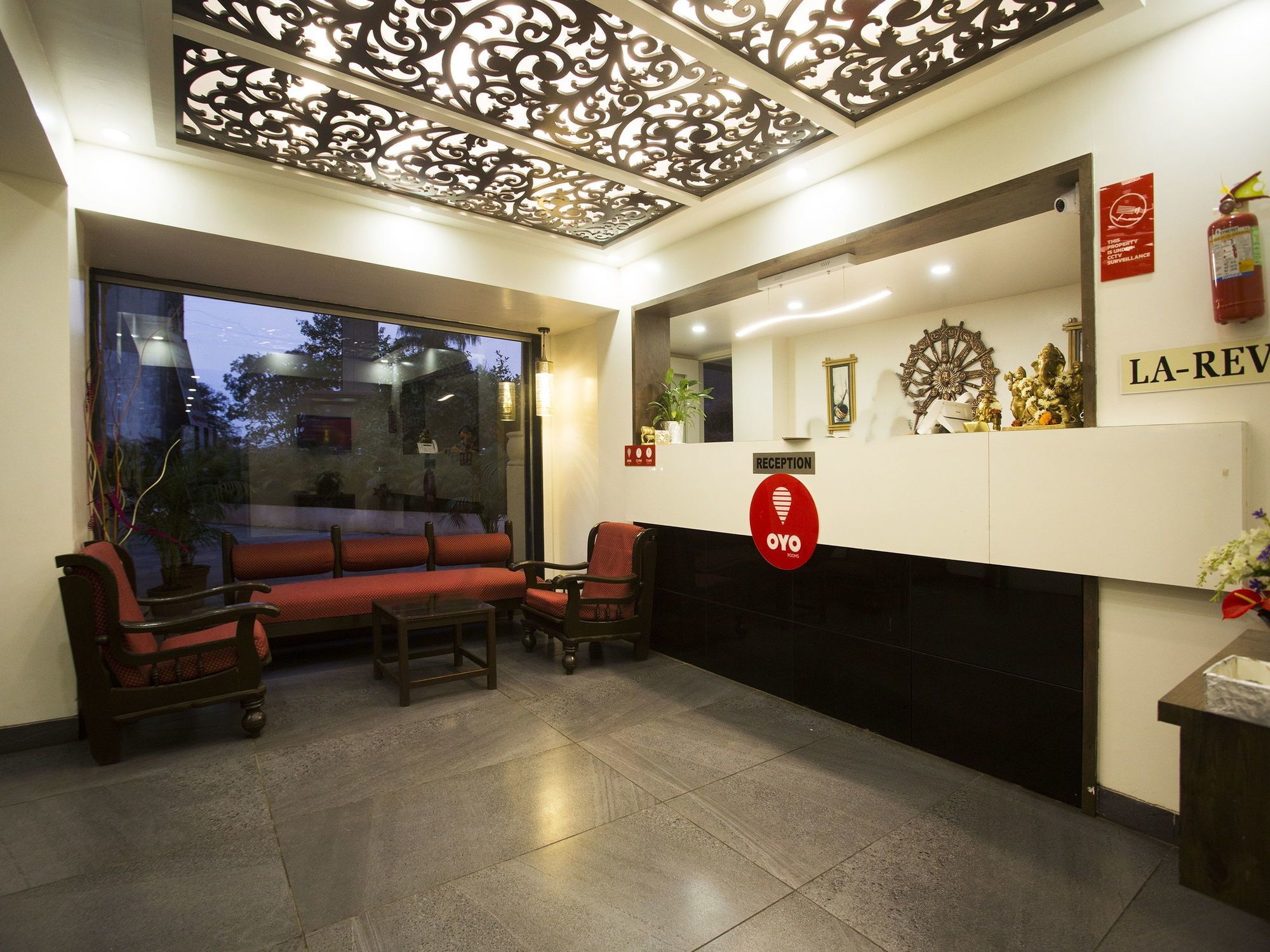 Oyo 9806 Hotel Arvi Lonavala Bagian luar foto