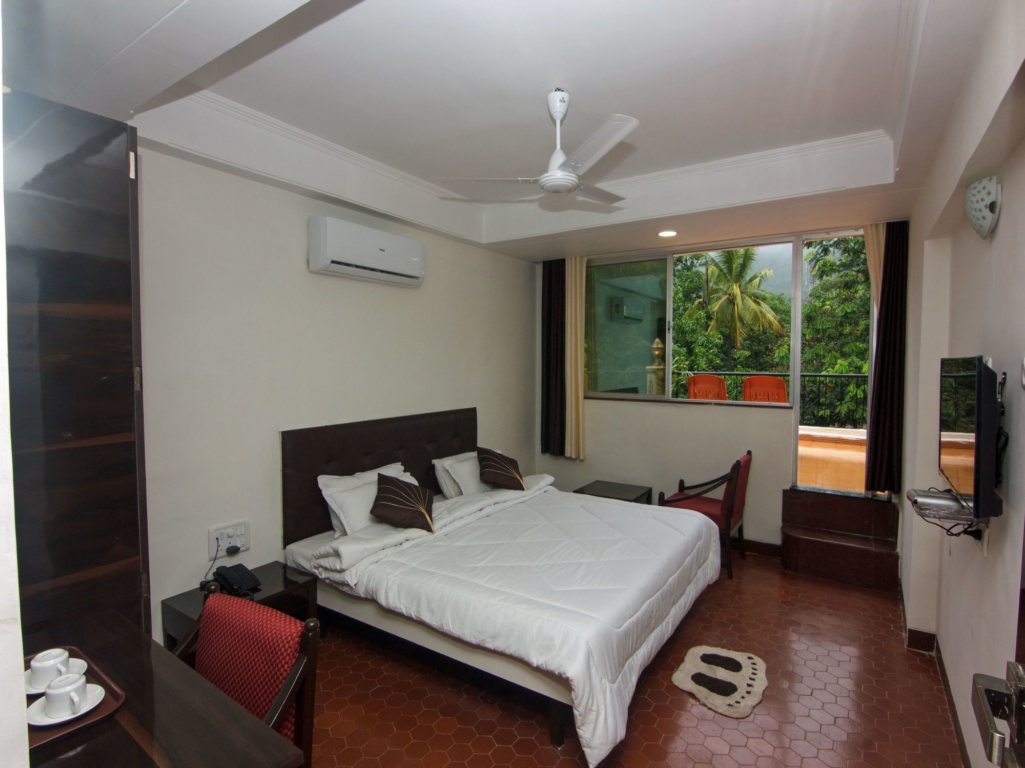 Oyo 9806 Hotel Arvi Lonavala Bagian luar foto