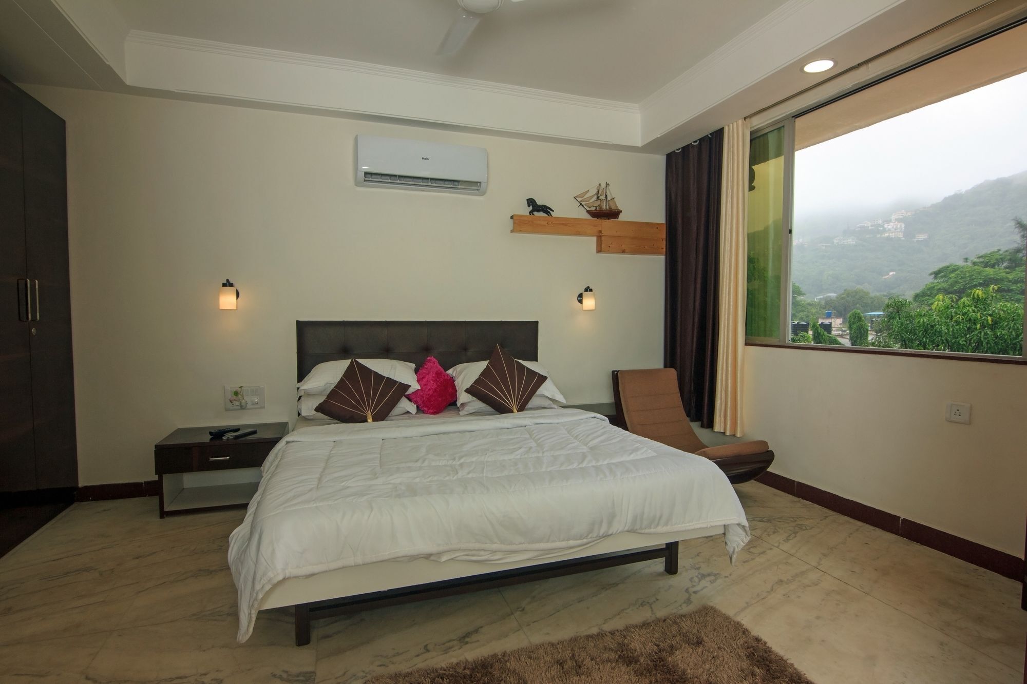 Oyo 9806 Hotel Arvi Lonavala Bagian luar foto